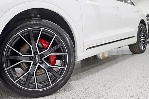 2023 Audi Q8 55 Premium Plus