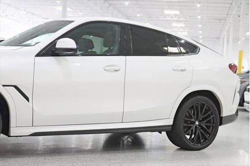 2022 BMW X6 xDrive40i