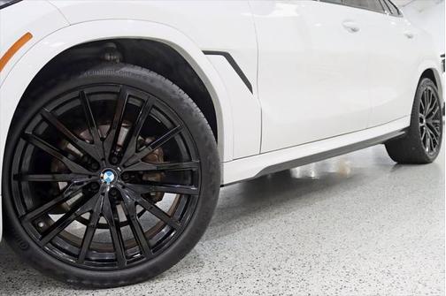 2022 BMW X6 xDrive40i