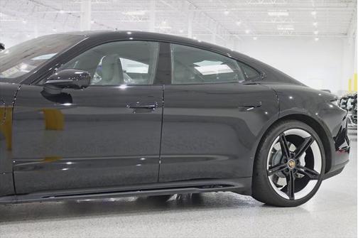 2023 Porsche Taycan GTS