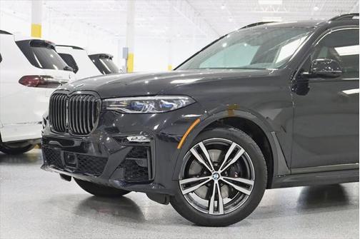 2021 BMW X7 M50i