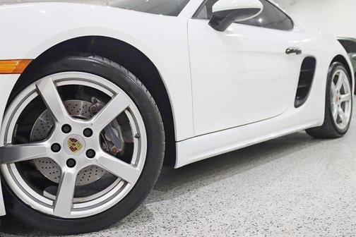 2017 Porsche 718 Cayman Base