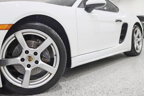 2017 Porsche 718 Cayman Base