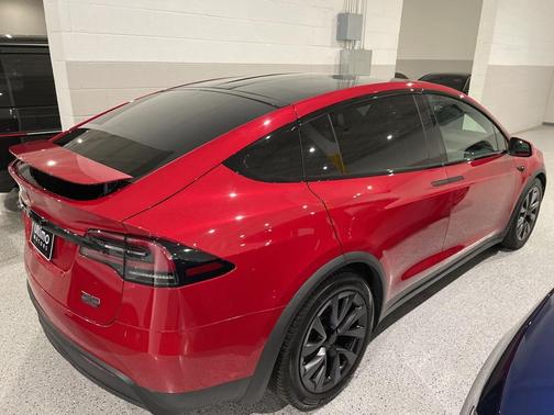 2022 Tesla Model X Plaid