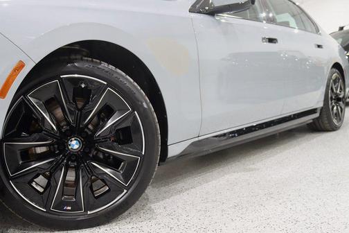 2024 BMW i7 xDrive60