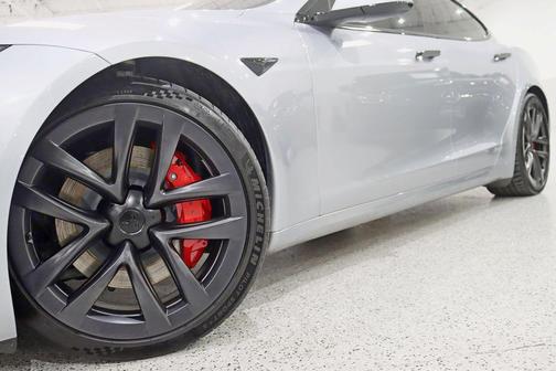 Lunar Silver 2025 Tesla Model S Plaid