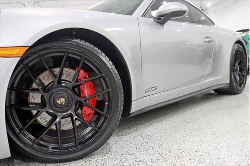 2018 Porsche 911 Carrera GTS