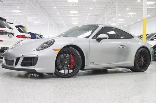 2018 Porsche 911 Carrera GTS