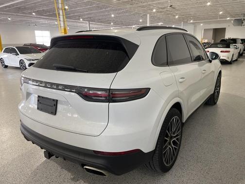 2022 Porsche Cayenne Cayenne