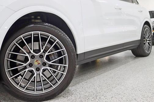 2022 Porsche Cayenne Cayenne