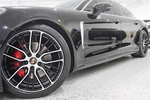 2022 Porsche Panamera 4S Executive