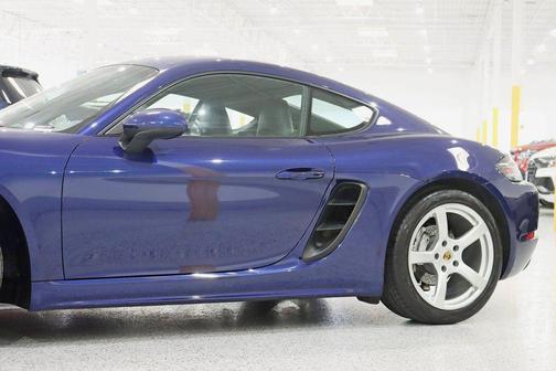 2020 Porsche 718 Cayman Base