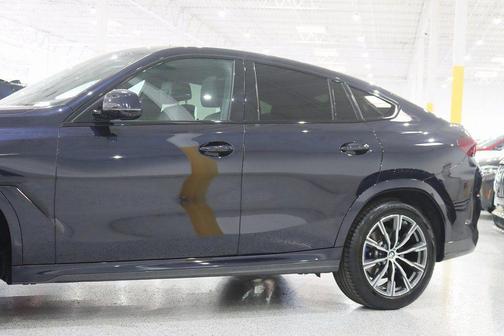 2023 BMW X6 xDrive40i