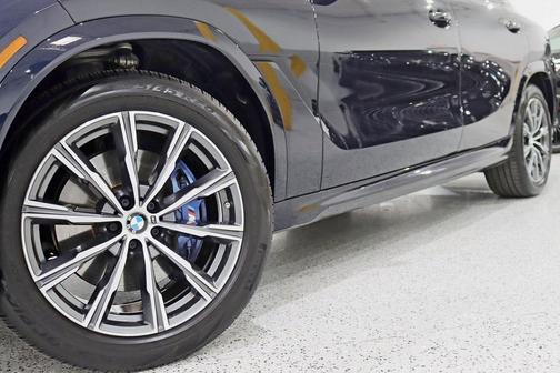 2023 BMW X6 xDrive40i