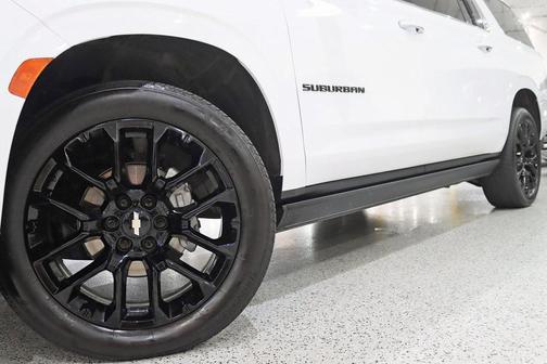 2023 Chevrolet Suburban High Country