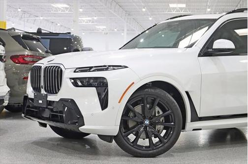 2025 BMW X7 xDrive40i