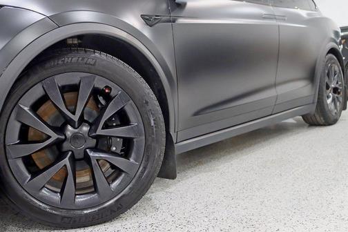 2023 Tesla Model X Base