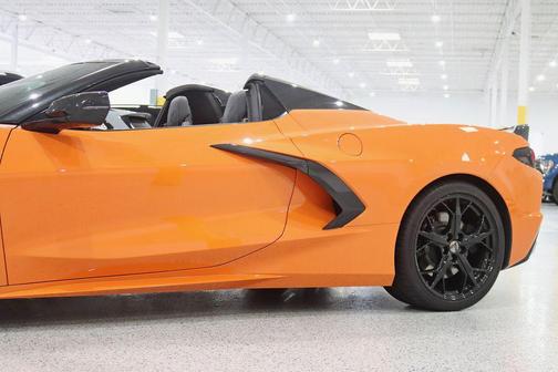 Amplify Orange Tintcoat 2022 Chevrolet Corvette Stingray w/3LT