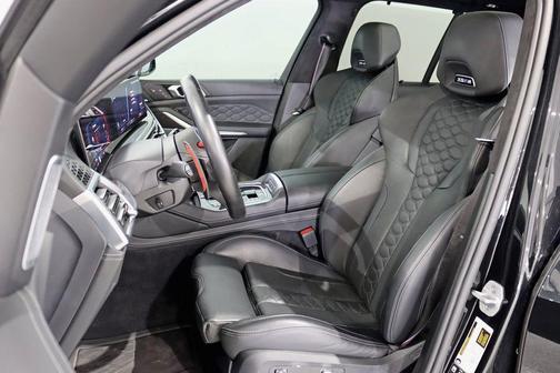 Black Sapphire Metallic 2024 BMW X5 M Base