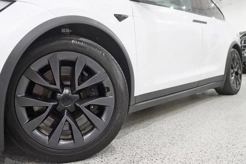 2022 Tesla Model X Plaid
