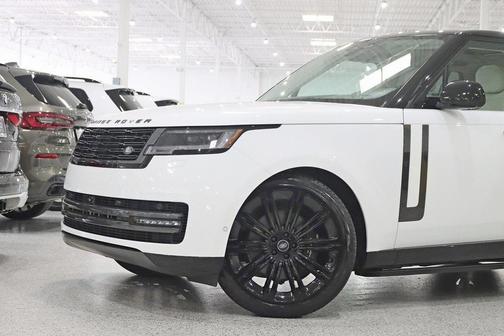 2024 Land Rover Range Rover SE