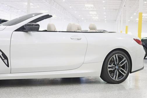 Mineral White Metallic 2024 BMW M850 M850i xDrive