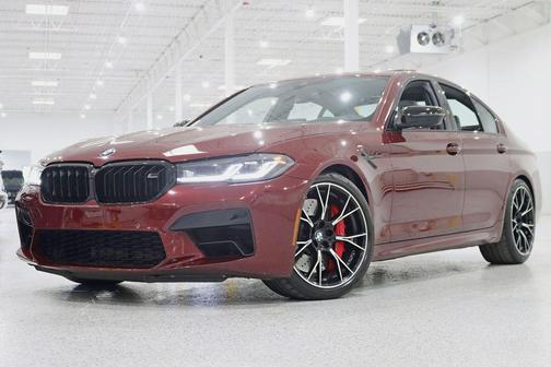 Aventurin Red Metallic 2023 BMW M5 Base