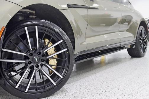 2023 Aston Martin DBX 707