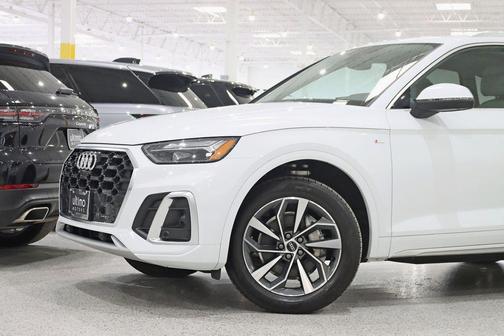 2022 Audi Q5 45 S line Premium Plus