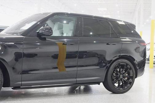 2023 Land Rover Range Rover Sport SE
