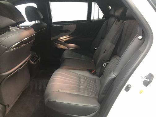 2022 Lexus LS 500h Base