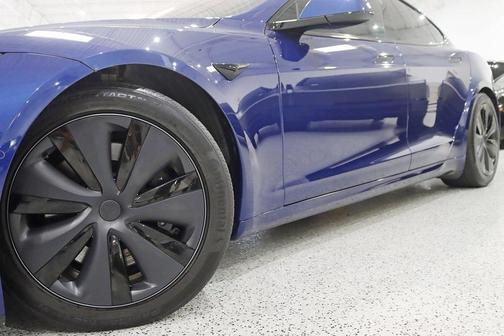 2022 Tesla Model S Base
