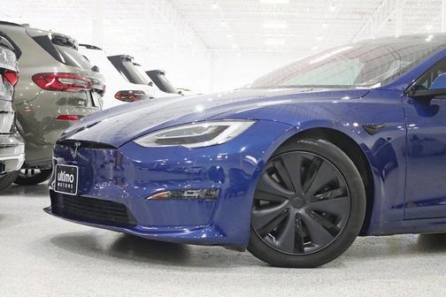 2022 Tesla Model S Base