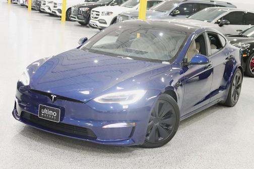 2022 Tesla Model S Base