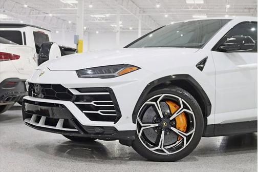 2019 Lamborghini Urus Base