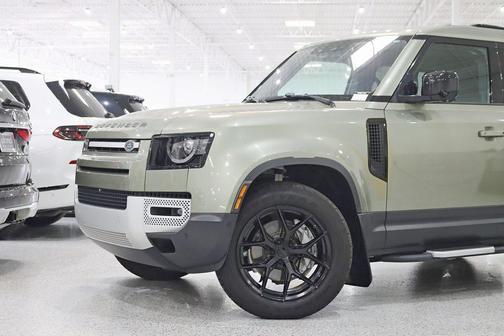 2020 Land Rover Defender SE