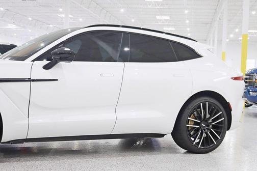 Lunar White 2023 Aston Martin DBX Base