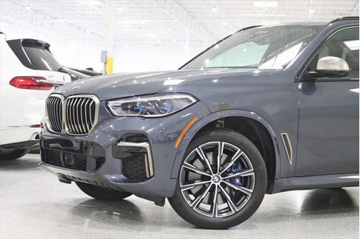 2022 BMW X5 M50i