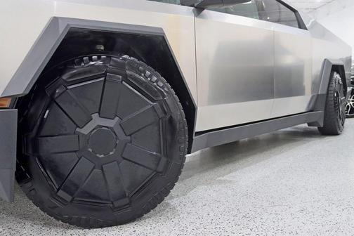 2024 Tesla Cybertruck Base