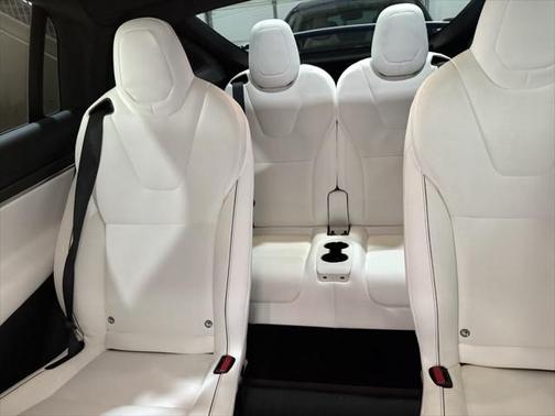 2022 Tesla Model X Plaid