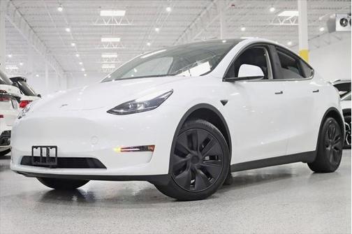 2025 Tesla Model Y Long Range
