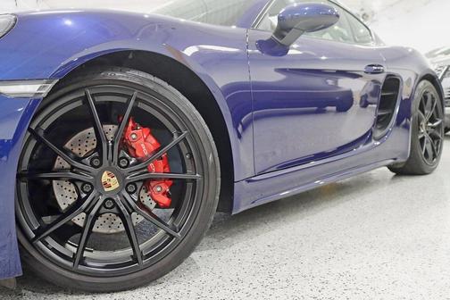 2022 Porsche 718 Cayman S