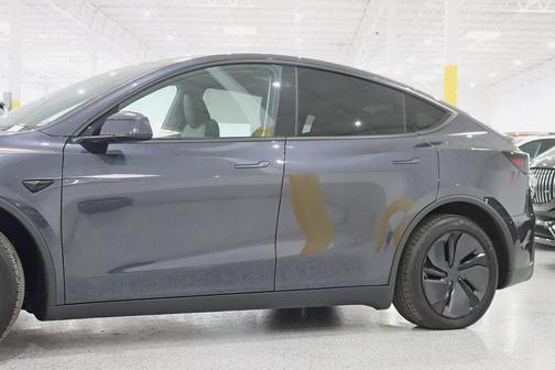 2026 Tesla Model Y 