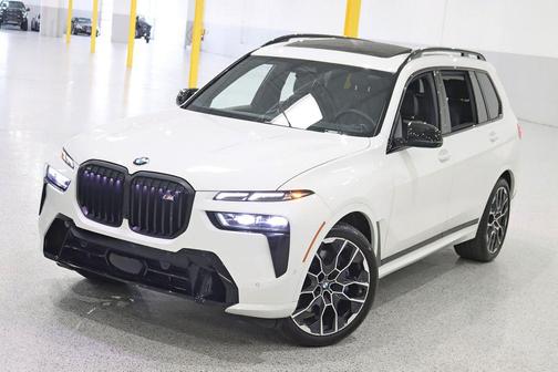 Alpine White 2025 BMW X7 M60i