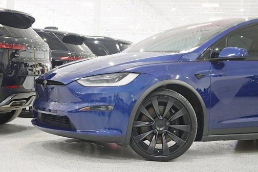 2023 Tesla Model X Base