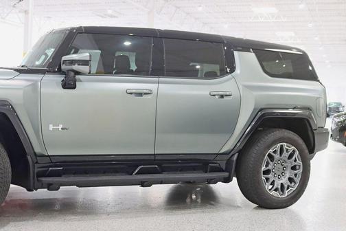Moonshot Green Matte 2024 GMC HUMMER EV SUV 3X