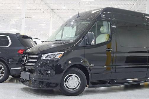 2024 Mercedes-Benz Sprinter 3500XD Cargo 170 WB