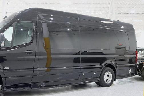 2024 Mercedes-Benz Sprinter 3500XD Cargo 170 WB