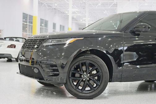 Santorini Black Metallic 2025 Land Rover Range Rover Velar P250 SE R-Dynamic