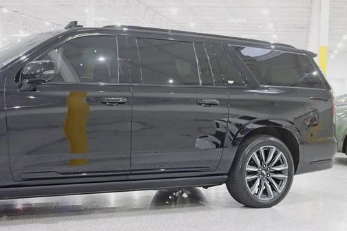 2022 Cadillac Escalade ESV Sport